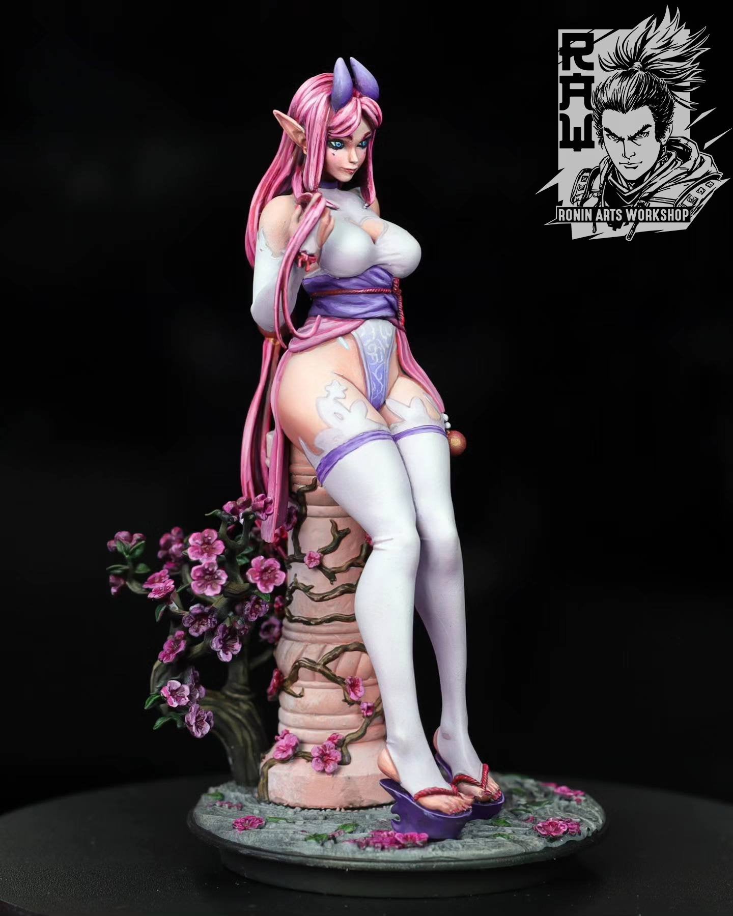 Hanny Bunny | Clothed or Nude | Resin 3D Printed Pinup | Ronin Arts Workshop