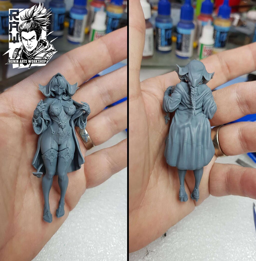 Lucia with Portal | Resin 3D Printed Pinup | Ronin Arts Workshop