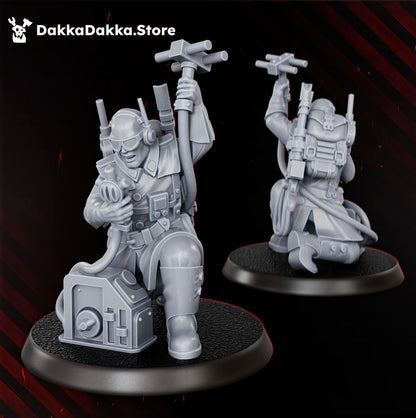 Doomsday radio operator with backpack radio set, antenna and sidearm, 32mm resin miniature