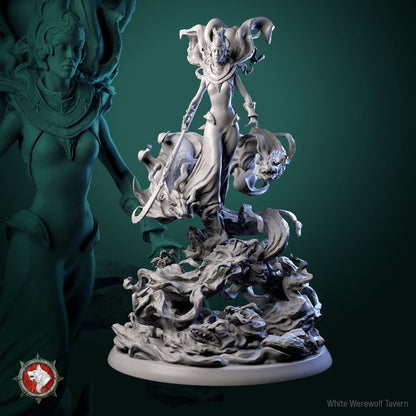 Ursula - heroic miniature | White Werewolf Tavern