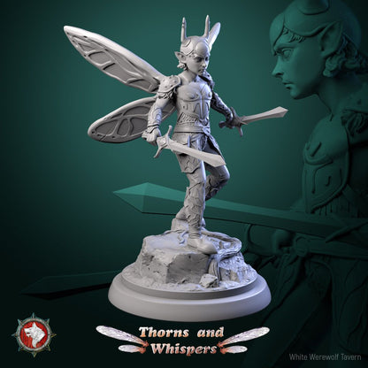 Amber-wing Warden Model 4, 32mm fey knight fighting with paired swords