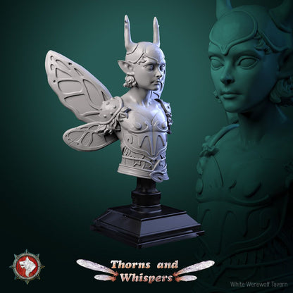 Amber-wing Warden bust, side and three-quarter views on the black plinth