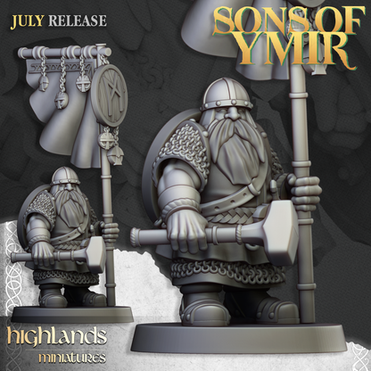 Dwarf Warriors Bannerman