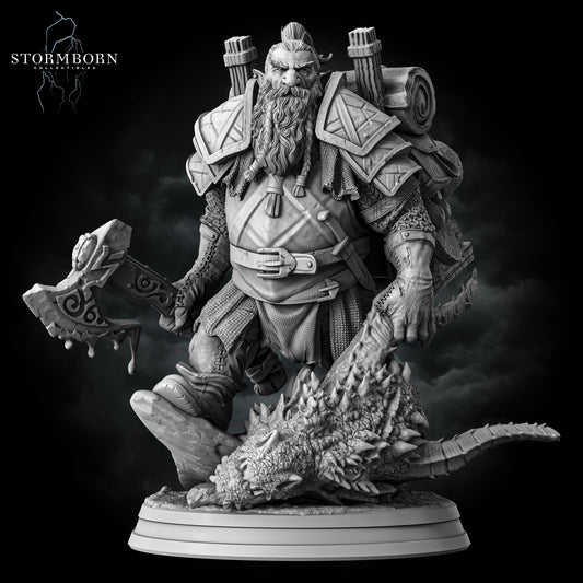 Armored Dragon Slayer | 28mm - 120mm scale | Stormborn Collectibles