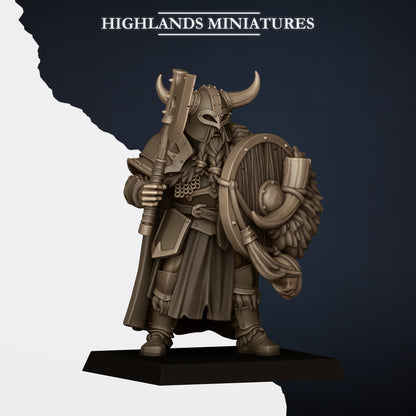Norse Huscarls Model C, armoured huscarl with axe over the shoulder and round shield, wide horned helm, Highlands Miniatures render