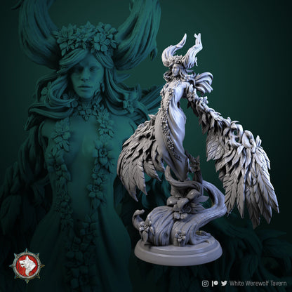 Wood Elf Queen - Tarnia | Multiple Scales | Resin 3D Printed Miniature | Ronin Arts Workshop