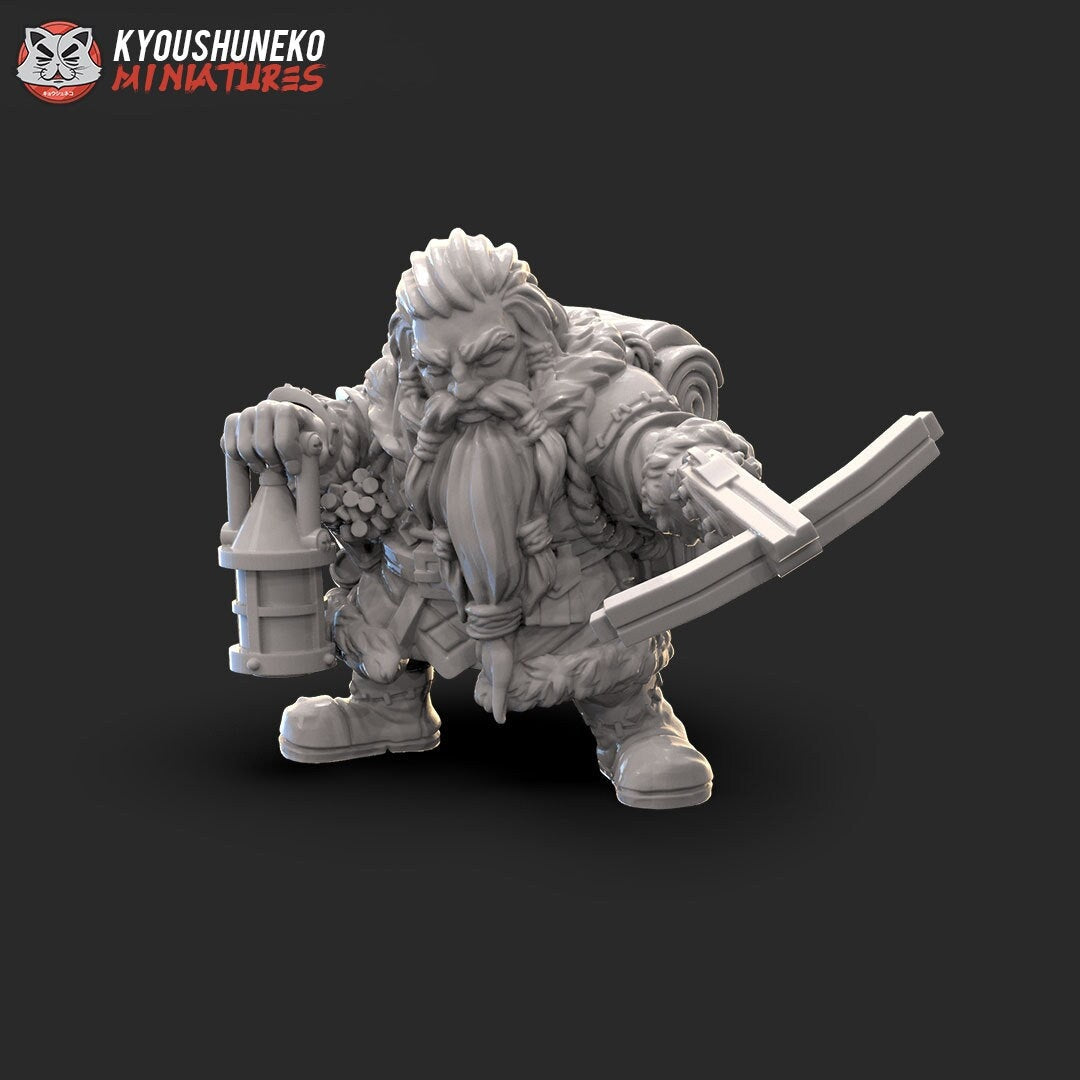 Dwarf Ranger Captain | Resin 3D Printed Miniatures | Kyoushuneko | Table Top Gaming | RPG | D&D | Pathfinder