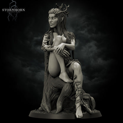 Eva, Dryad of the Emerald Grove | Seductive Sylvan | 28mm - 120mm scale | Resin 3D Printed Miniature | RPG | DND | Stormborn Collectibles